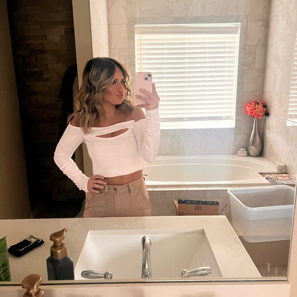 Elegant White Off-Shoulder Women's Top